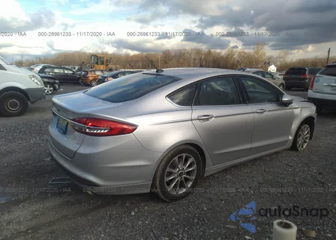 2017 Ford Fusion Se z USA, uszkodzony, nr VIN 3FA6P0H71HR377316